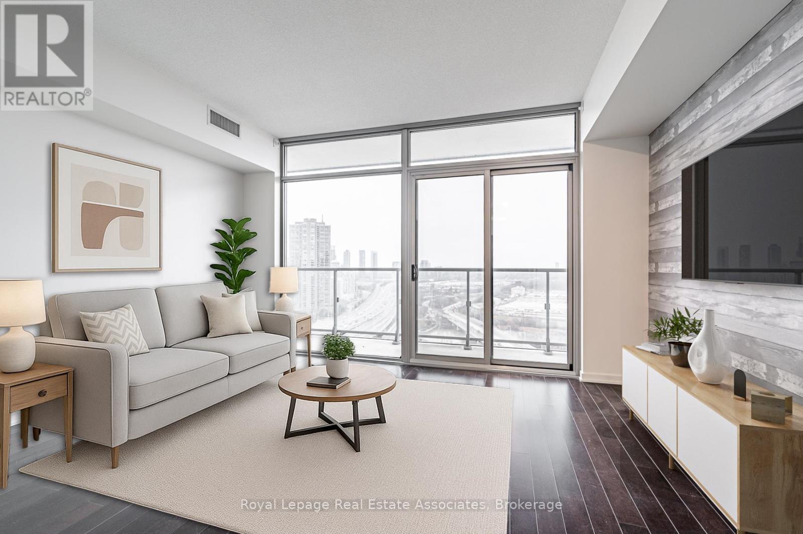 2206 - 105 The Queensway, Toronto, ON - Indoor Photo Showing Living Room