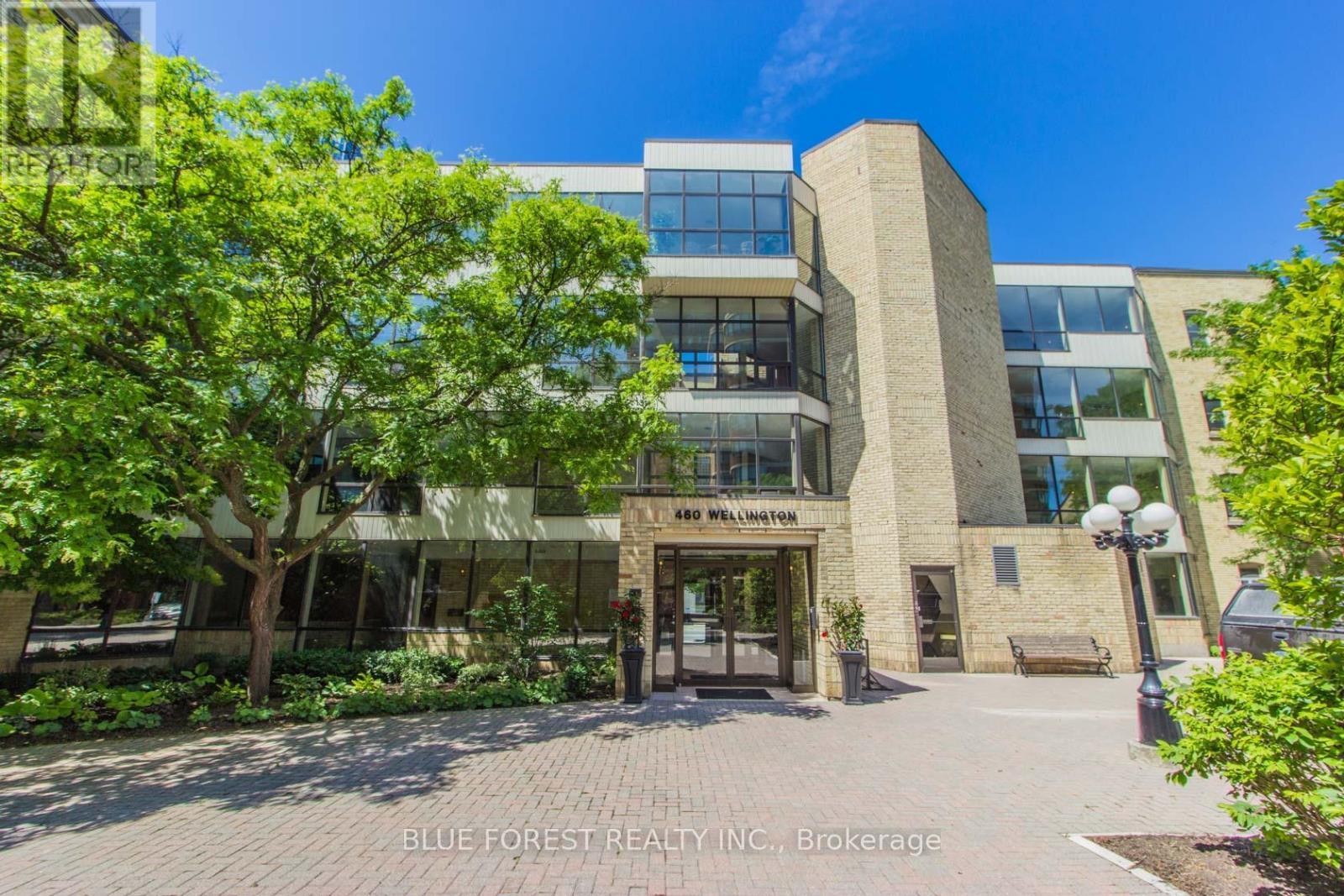 102 - 460 Wellington Street, London East (East F), ON - Outdoor