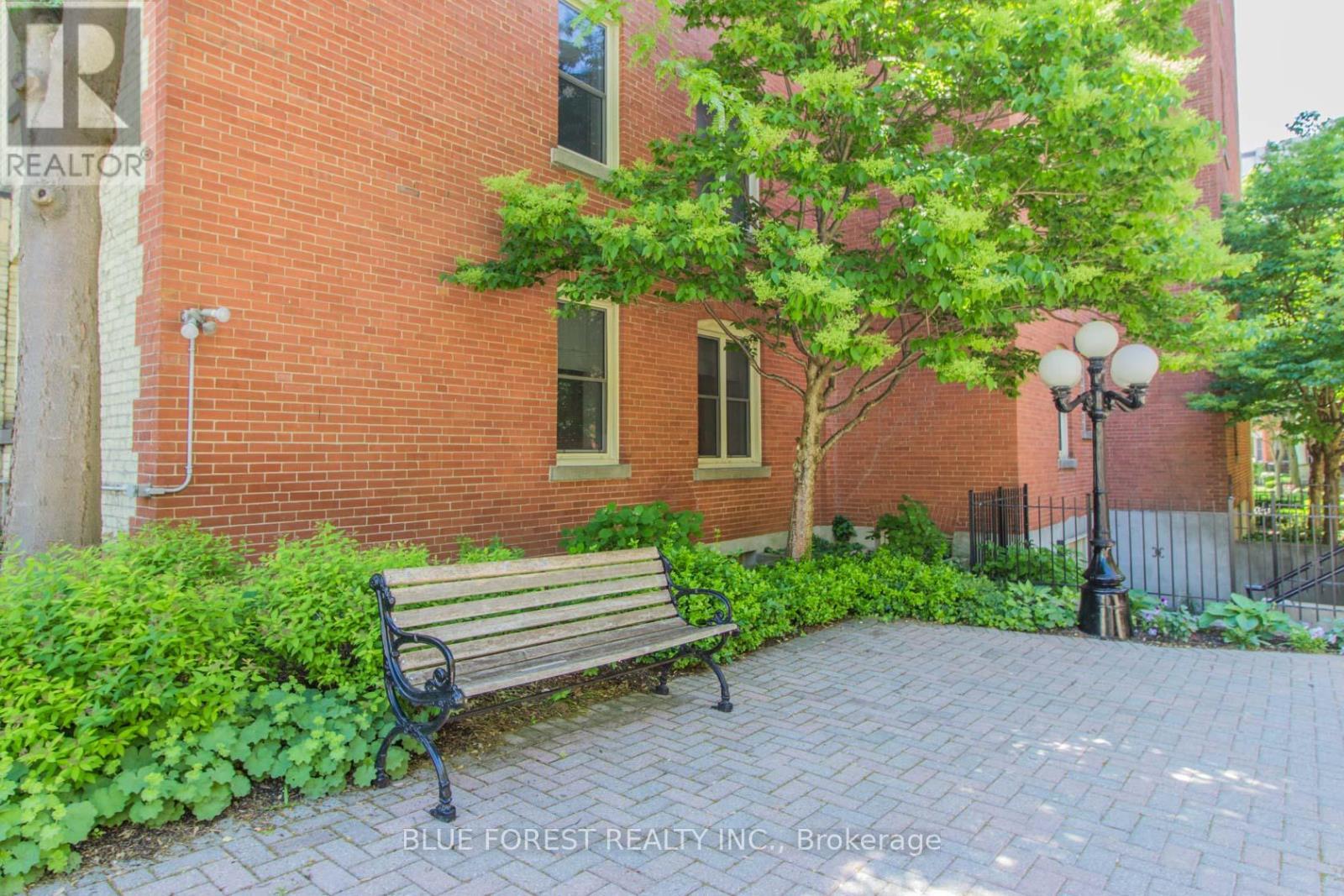 102 - 460 Wellington Street, London East (East F), ON - Outdoor With Exterior