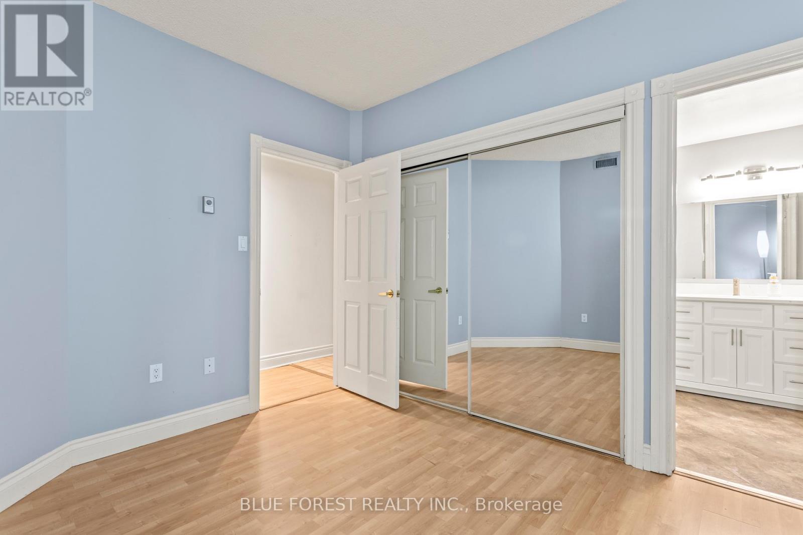 102 - 460 Wellington Street, London East (East F), ON - Indoor Photo Showing Other Room