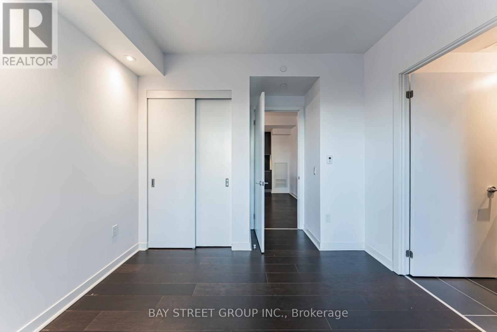 502 - 501 Adelaide Street W, Toronto, ON - Indoor Photo Showing Other Room