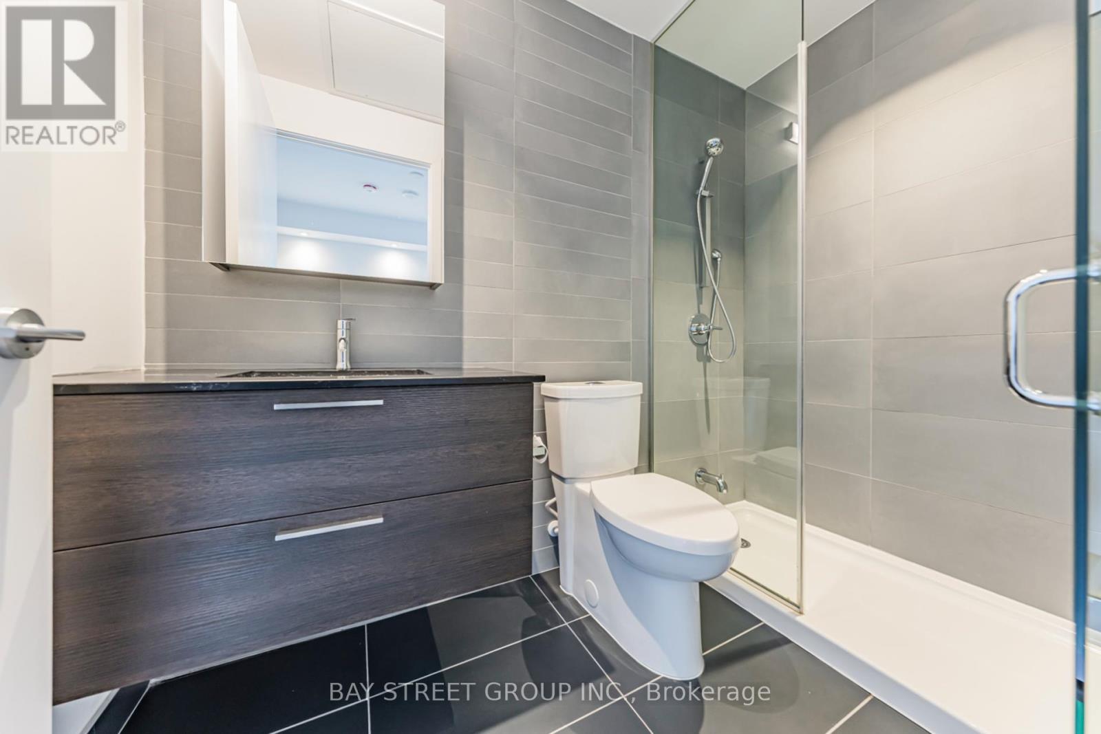502 - 501 Adelaide Street W, Toronto, ON - Indoor Photo Showing Bathroom