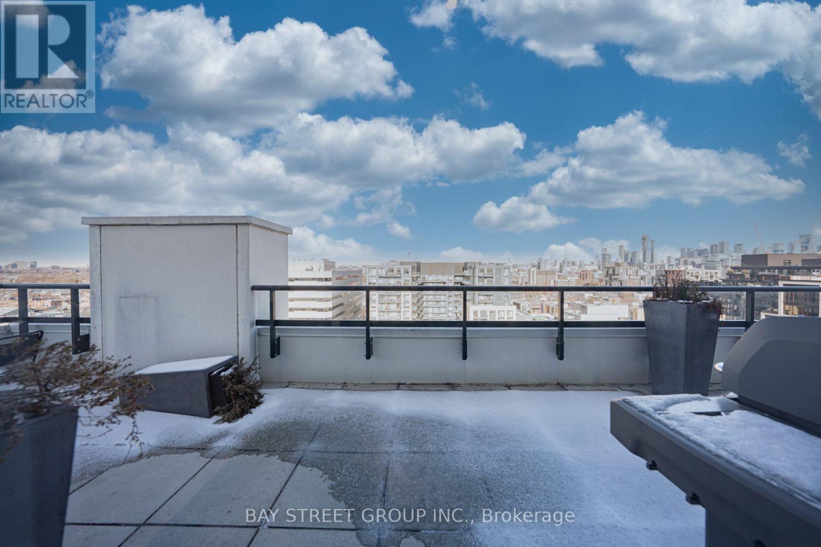 502 - 501 Adelaide Street W, Toronto, ON - Outdoor With View