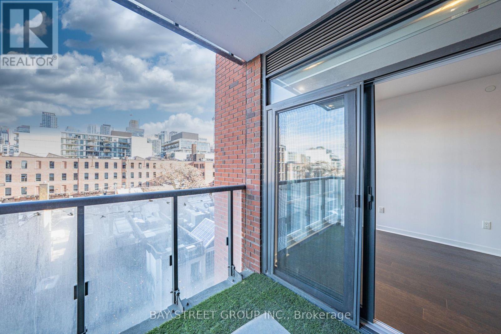 502 - 501 Adelaide Street W, Toronto, ON - Outdoor With Balcony