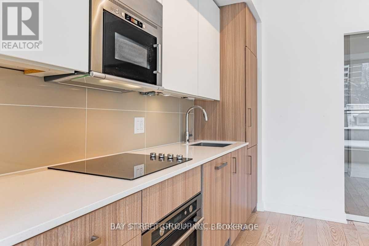 304 - 17 Dundonald Street, Toronto, ON - Indoor Photo Showing Other Room