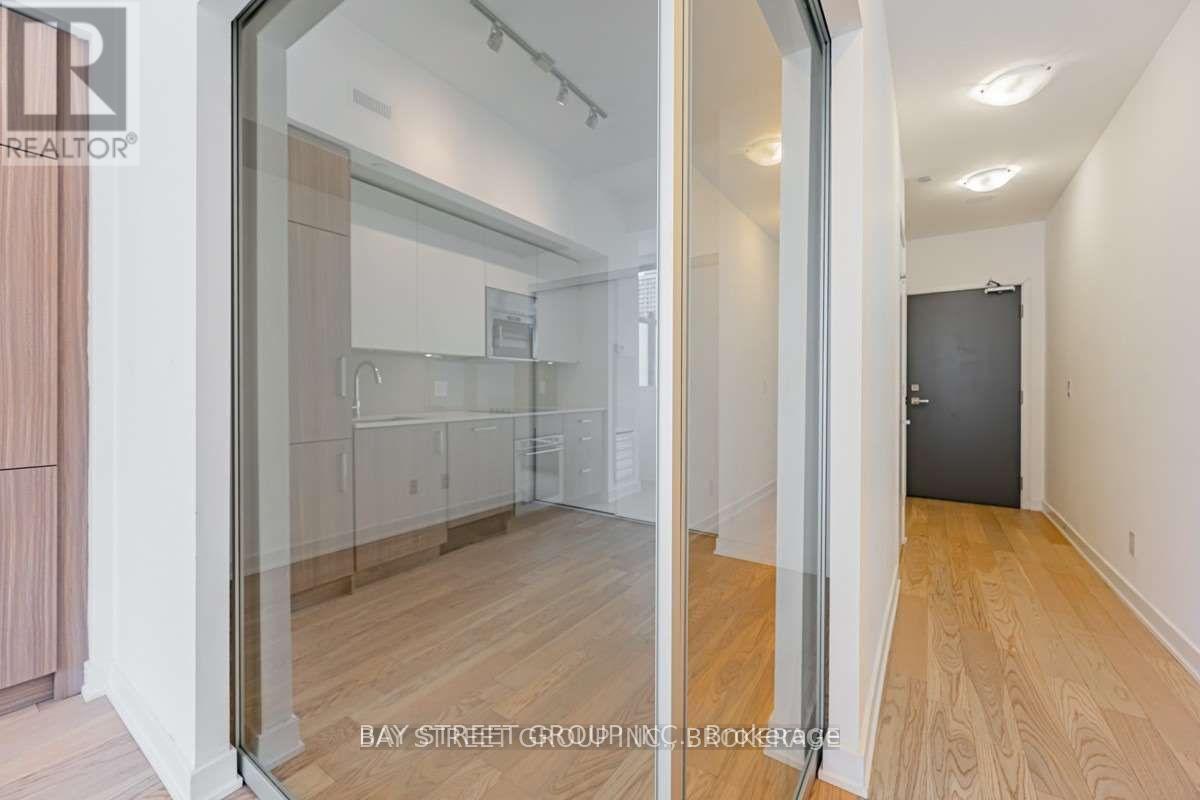304 - 17 Dundonald Street, Toronto, ON - Indoor Photo Showing Other Room