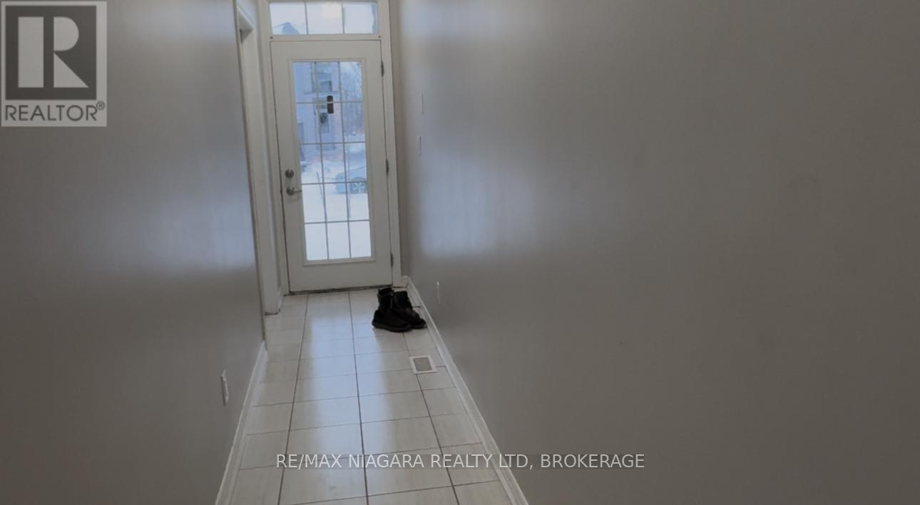 263 Louise Street, Welland (Lincoln/Crowland), ON - Indoor Photo Showing Other Room