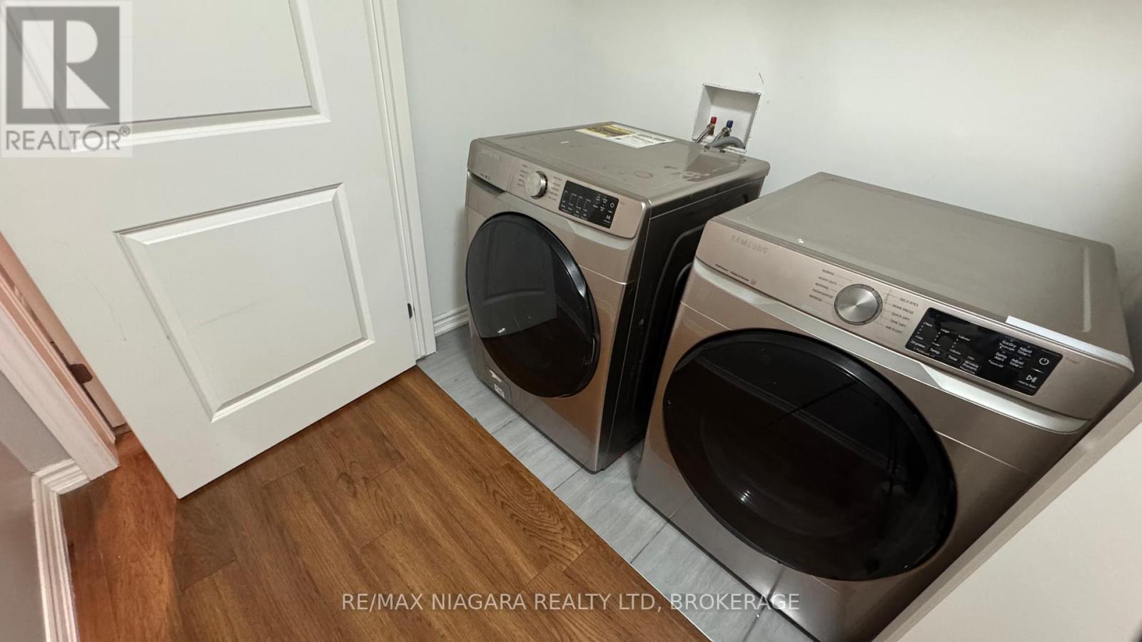 263 Louise Street, Welland (Lincoln/Crowland), ON - Indoor Photo Showing Laundry Room