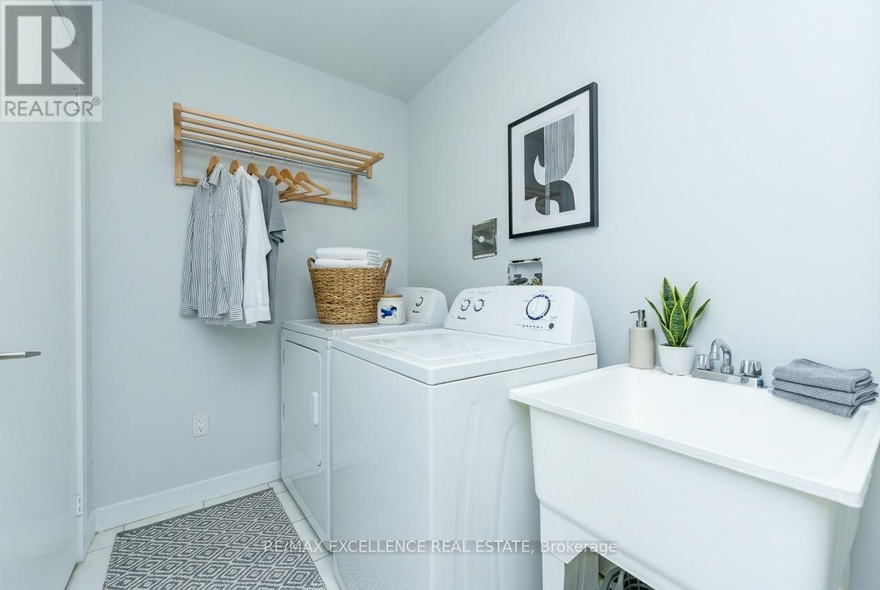 42 - 200 Malta Avenue, Brampton, ON - Indoor Photo Showing Laundry Room
