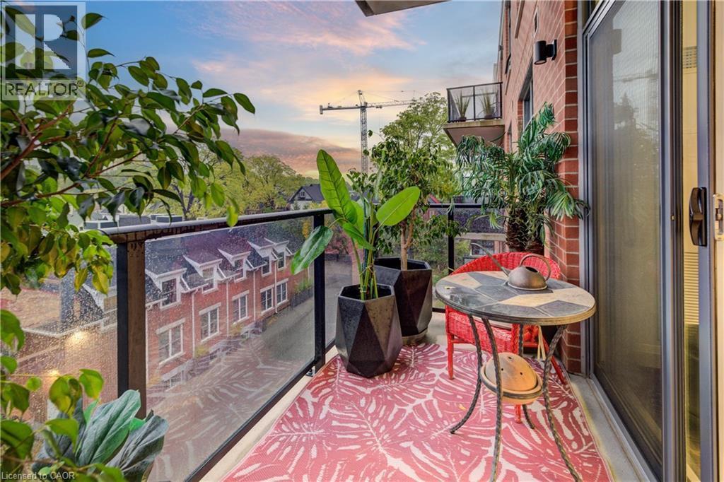 399 Queen Street S Unit# 417, Kitchener, ON - Outdoor