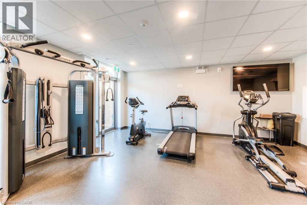 399 Queen Street S Unit# 417, Kitchener, ON - Indoor Photo Showing Gym Room