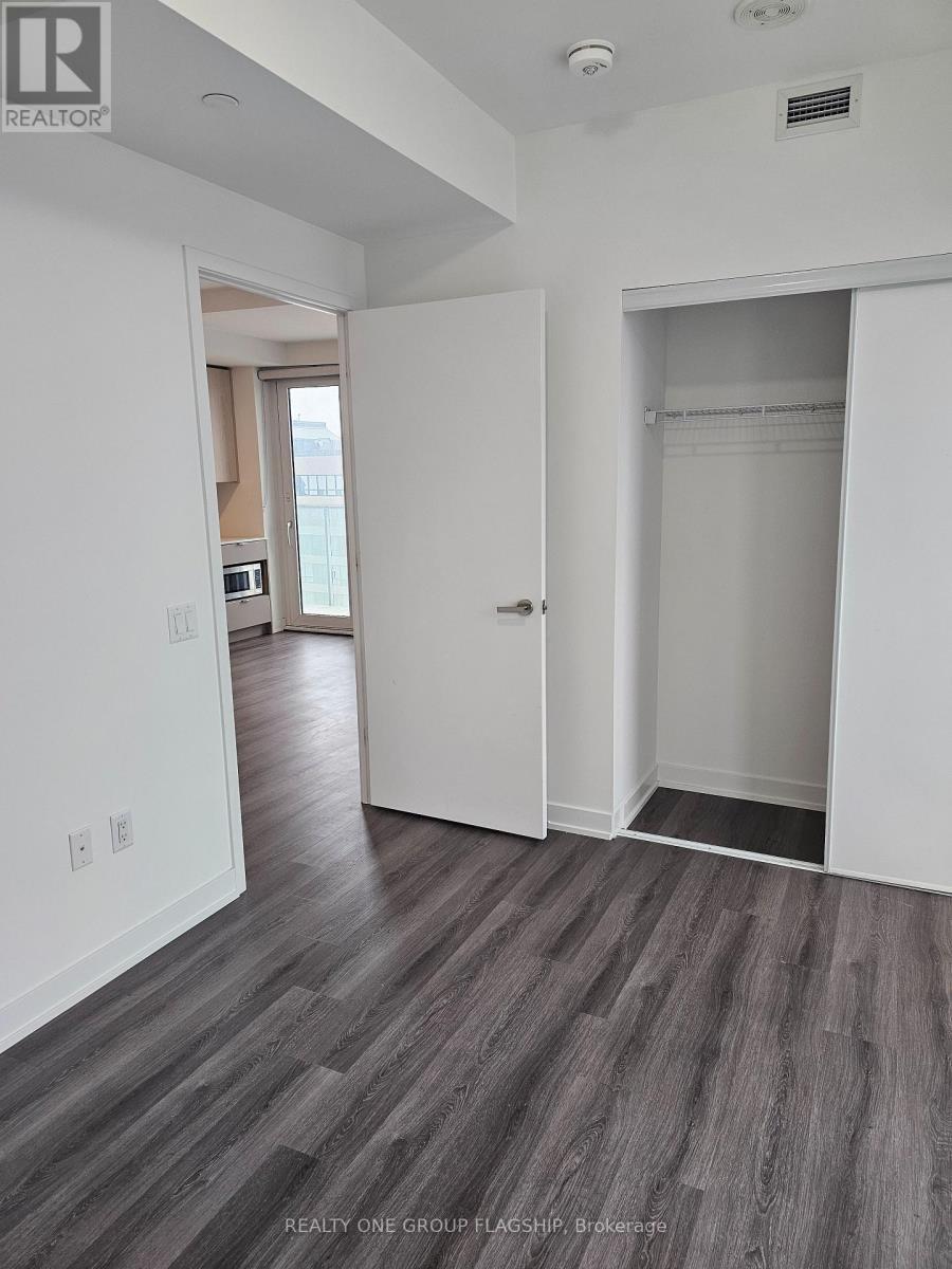 1809 - 3883 Quartz Road, Mississauga, ON - Indoor Photo Showing Other Room