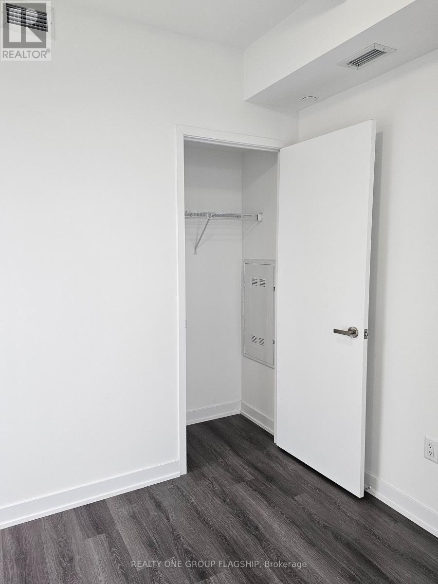 1809 - 3883 Quartz Road, Mississauga, ON - Indoor Photo Showing Other Room