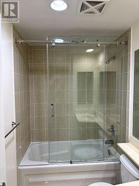 new glass doors - 402 - 319 Merton Street, Toronto, ON - Indoor Photo Showing Bathroom