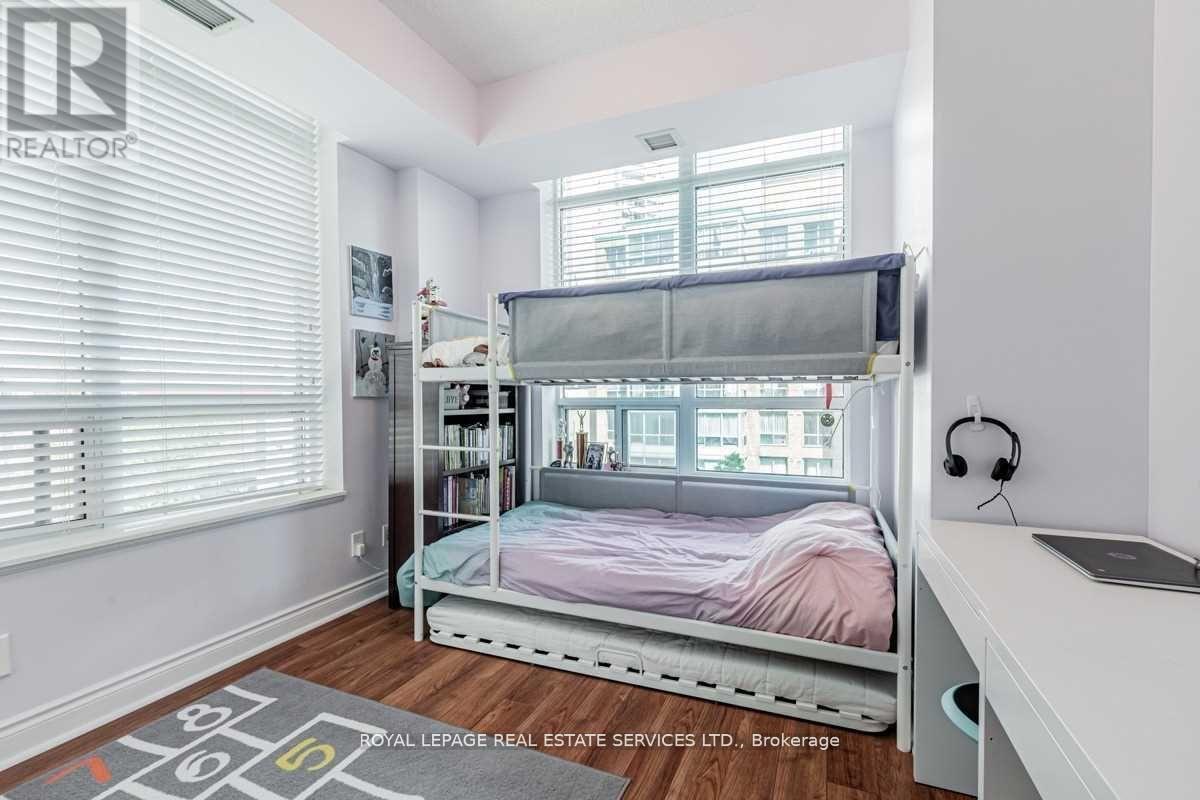 second bedroom - 402 - 319 Merton Street, Toronto, ON - Indoor Photo Showing Bedroom