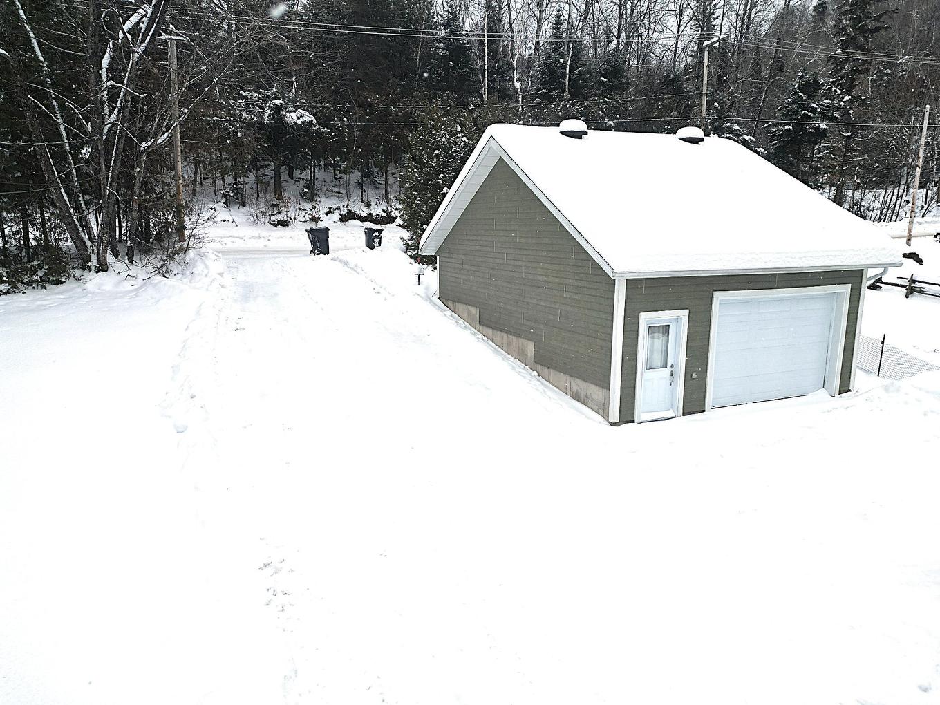 Garage - 13134 Ch. Du Lac-Labelle, Labelle, QC - Outdoor