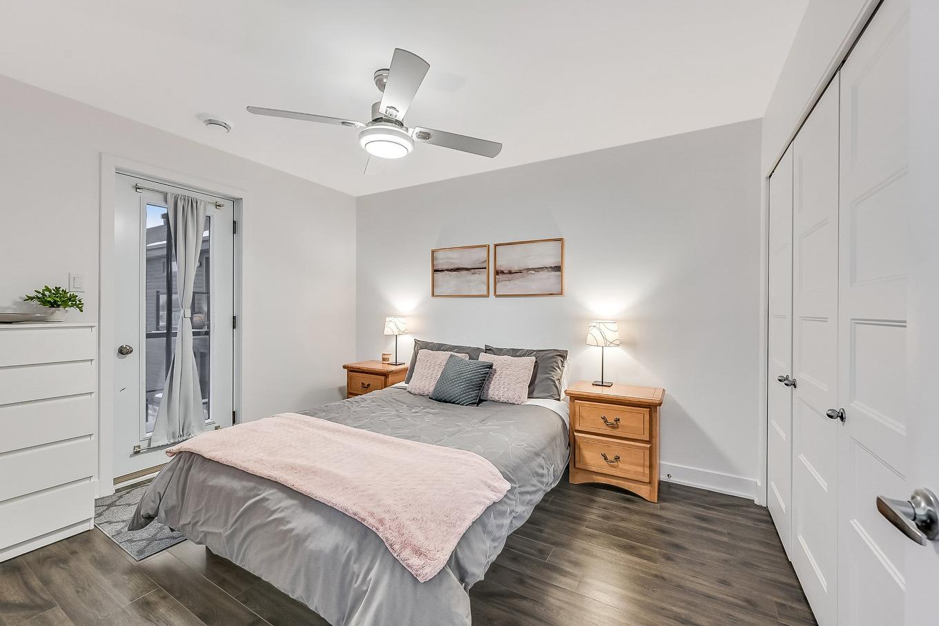 Primary bedroom - 201-169 Rue St-Georges, Saint-Jean-Sur-Richelieu, QC - Indoor Photo Showing Bedroom