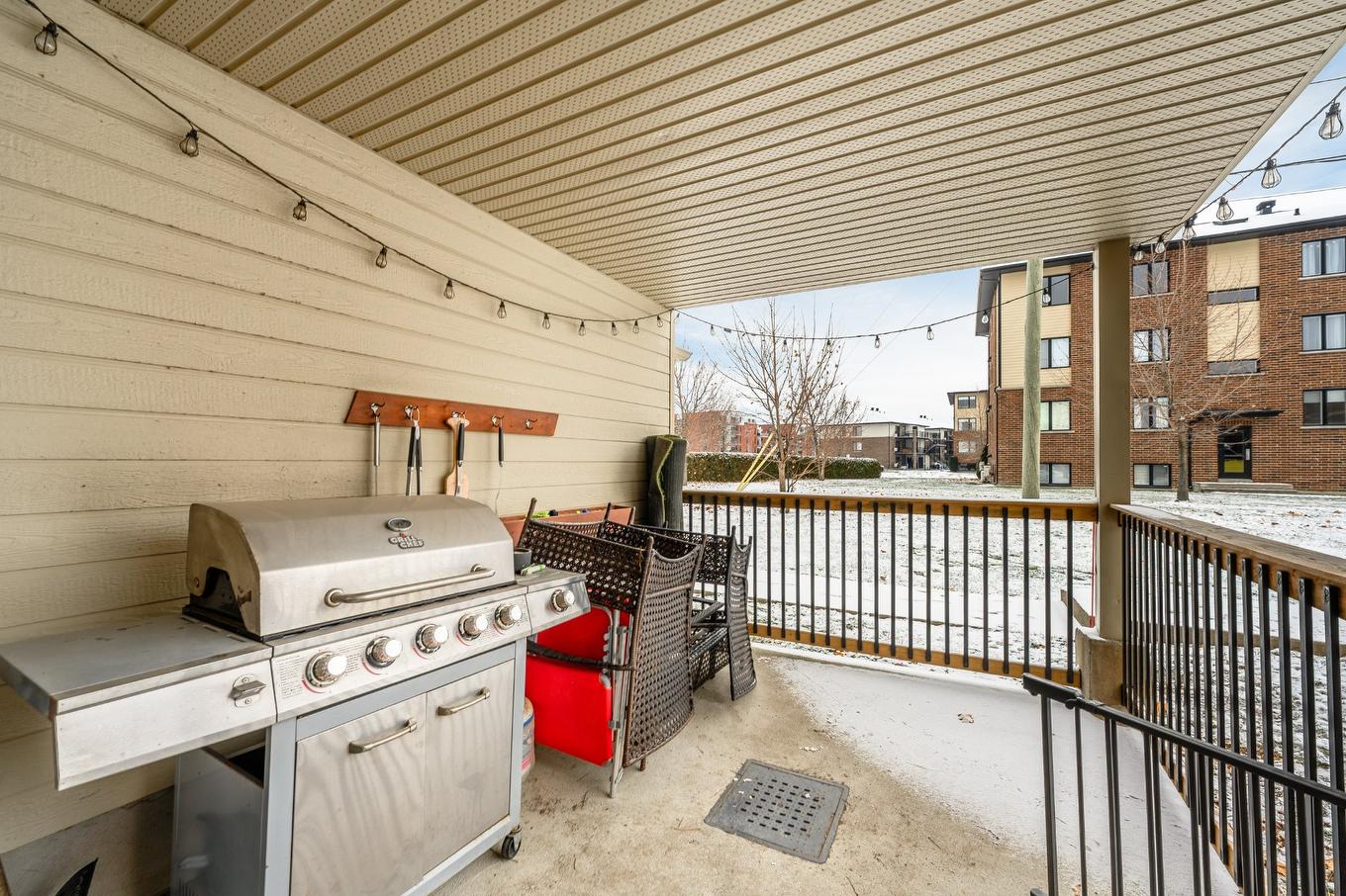 Patio - 116 Rue Rémi-Dansereau, Beloeil, QC - Outdoor With Exterior