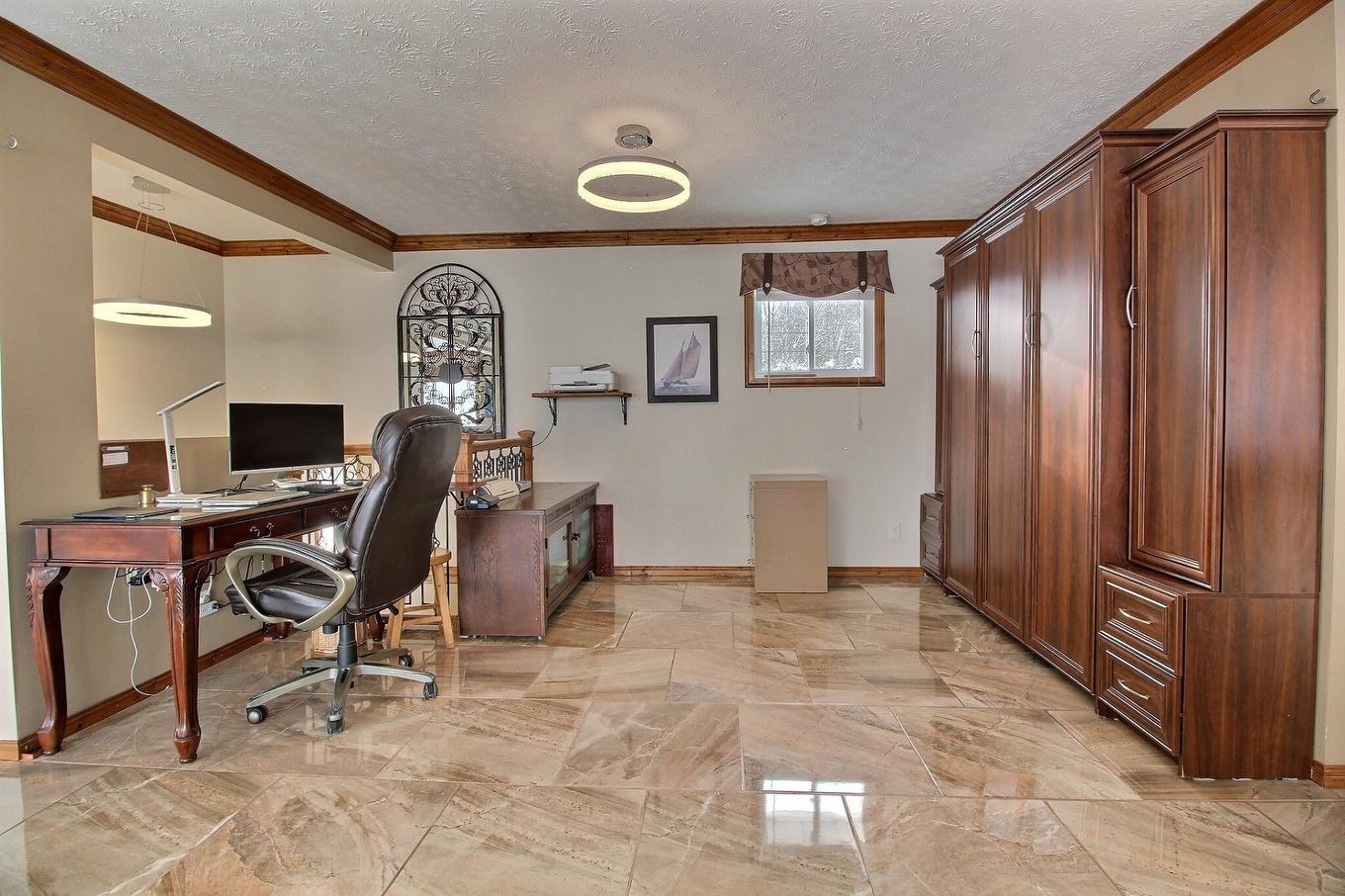 Office - 30 Ch. Du Domaine-Du-Soleil-Levant, Stanstead - Canton, QC - Indoor Photo Showing Office