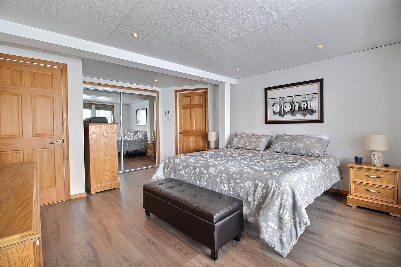 Primary bedroom - 30 Ch. Du Domaine-Du-Soleil-Levant, Stanstead - Canton, QC - Indoor Photo Showing Bedroom