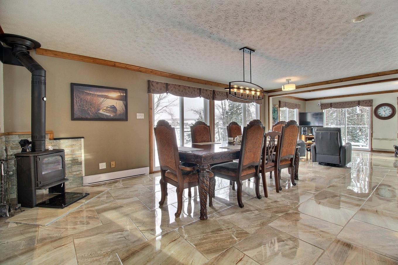Dining room - 30 Ch. Du Domaine-Du-Soleil-Levant, Stanstead - Canton, QC - Indoor Photo Showing Dining Room
