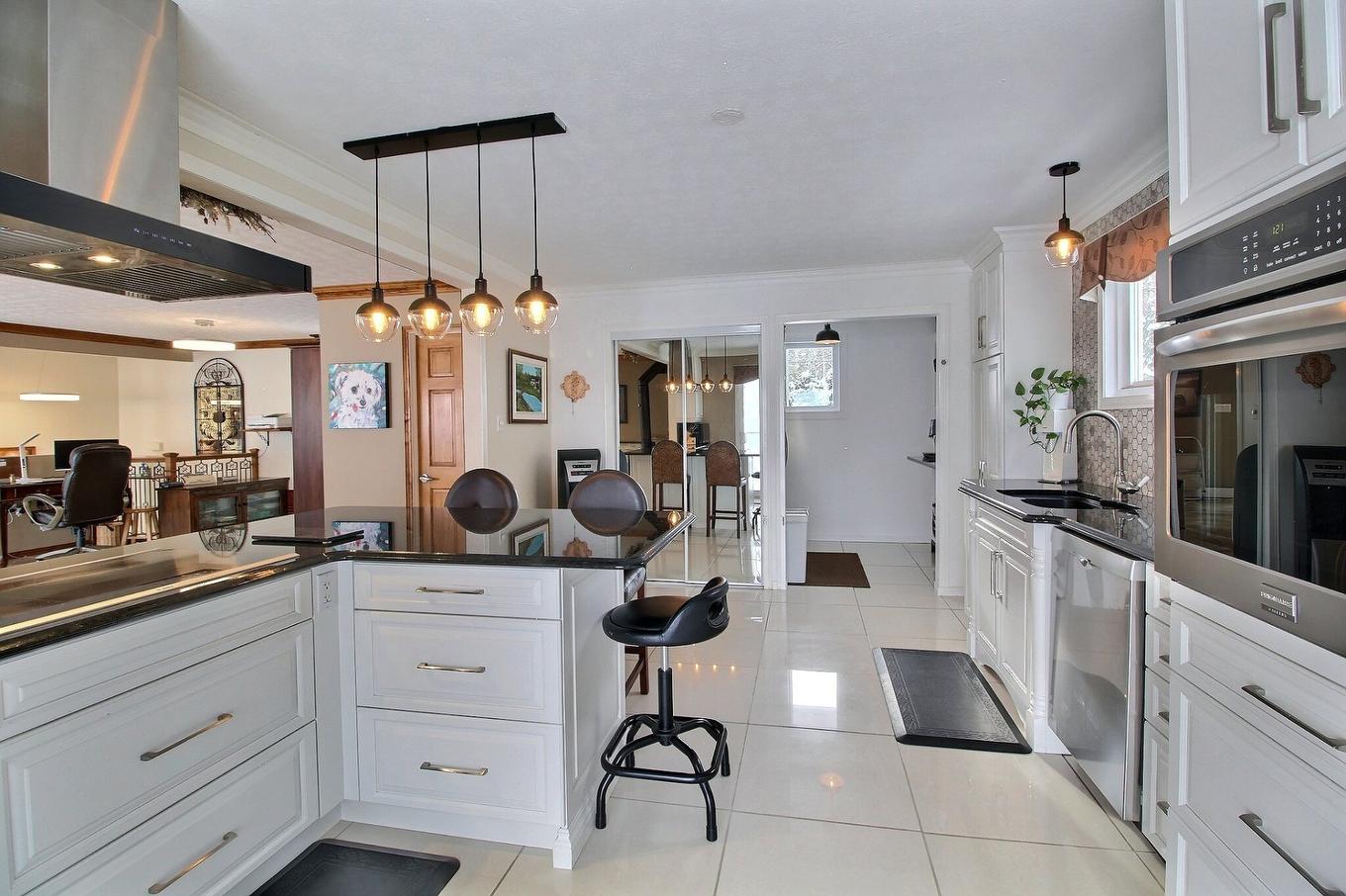 Kitchen - 30 Ch. Du Domaine-Du-Soleil-Levant, Stanstead - Canton, QC - Indoor Photo Showing Kitchen With Upgraded Kitchen