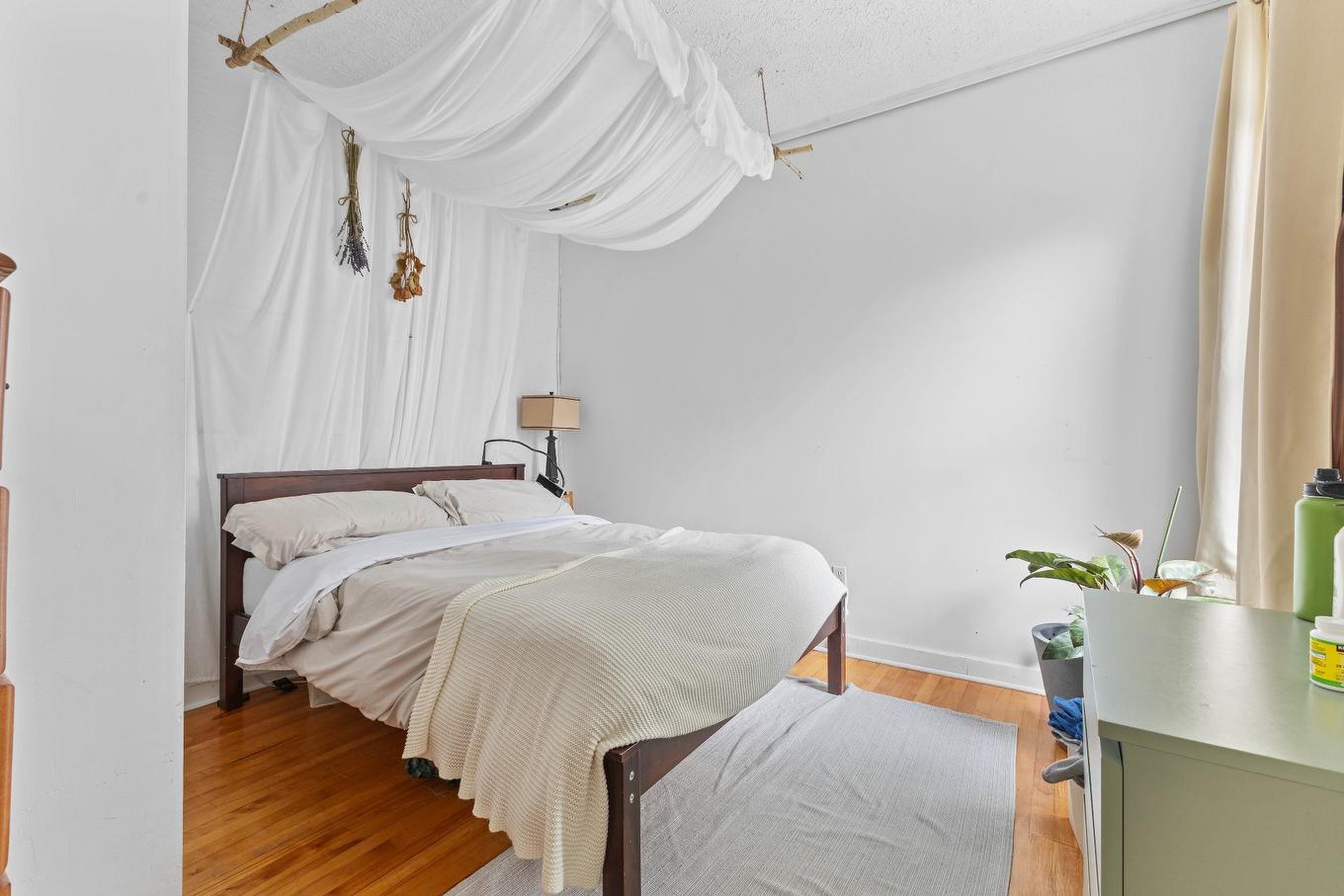 Bedroom - 26 - 46 Rue Beaubien E., Montréal (Rosemont/La Petite-Patrie), QC - Indoor Photo Showing Bedroom