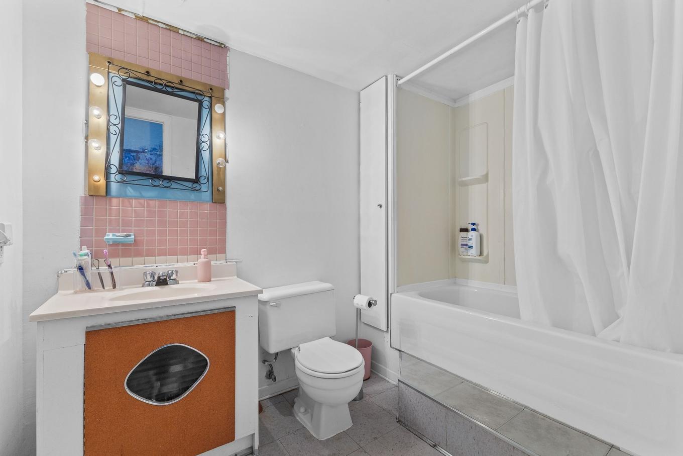 Bathroom - 26 - 46 Rue Beaubien E., Montréal (Rosemont/La Petite-Patrie), QC - Indoor Photo Showing Bathroom