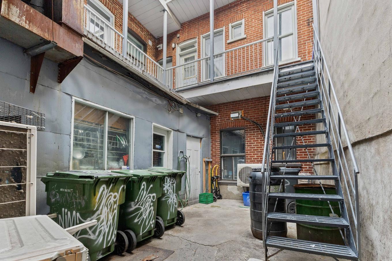 Back facade - 26 - 46 Rue Beaubien E., Montréal (Rosemont/La Petite-Patrie), QC - Outdoor With Exterior