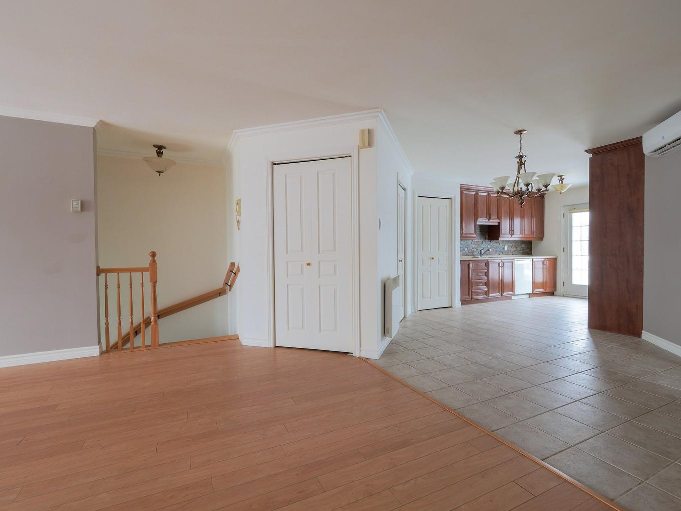 Hall - 3972 Côte Rosemont, Trois-Rivières, QC - Indoor Photo Showing Other Room