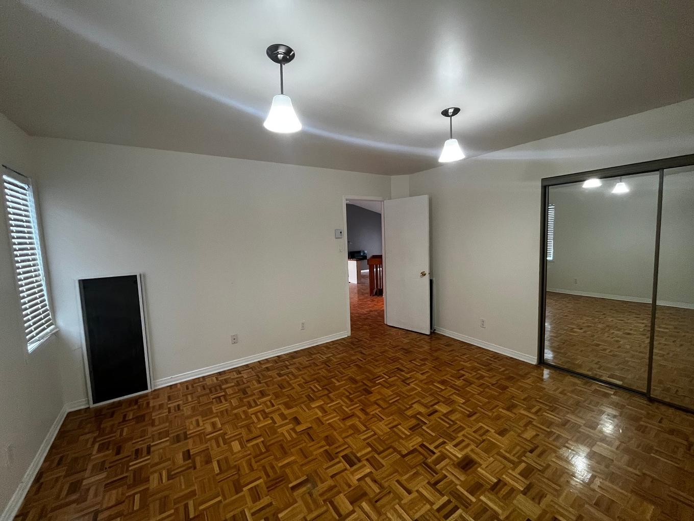 Chambre à coucher - 2658 Av. De La Renaissance, Boisbriand, QC - Indoor Photo Showing Other Room