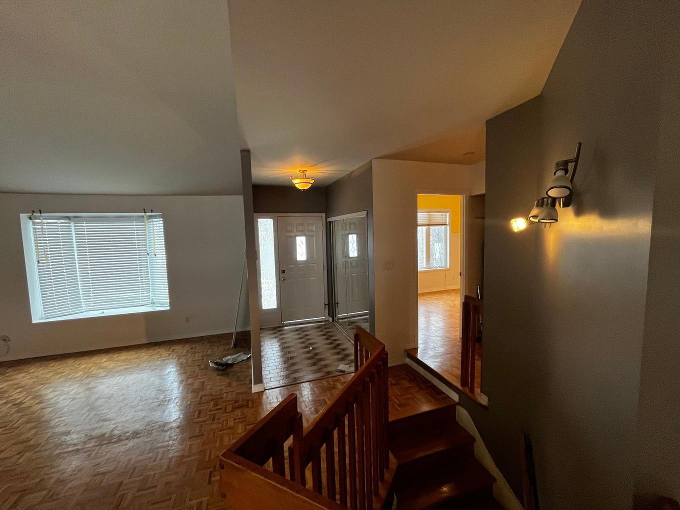 Salon - 2658 Av. De La Renaissance, Boisbriand, QC - Indoor Photo Showing Other Room