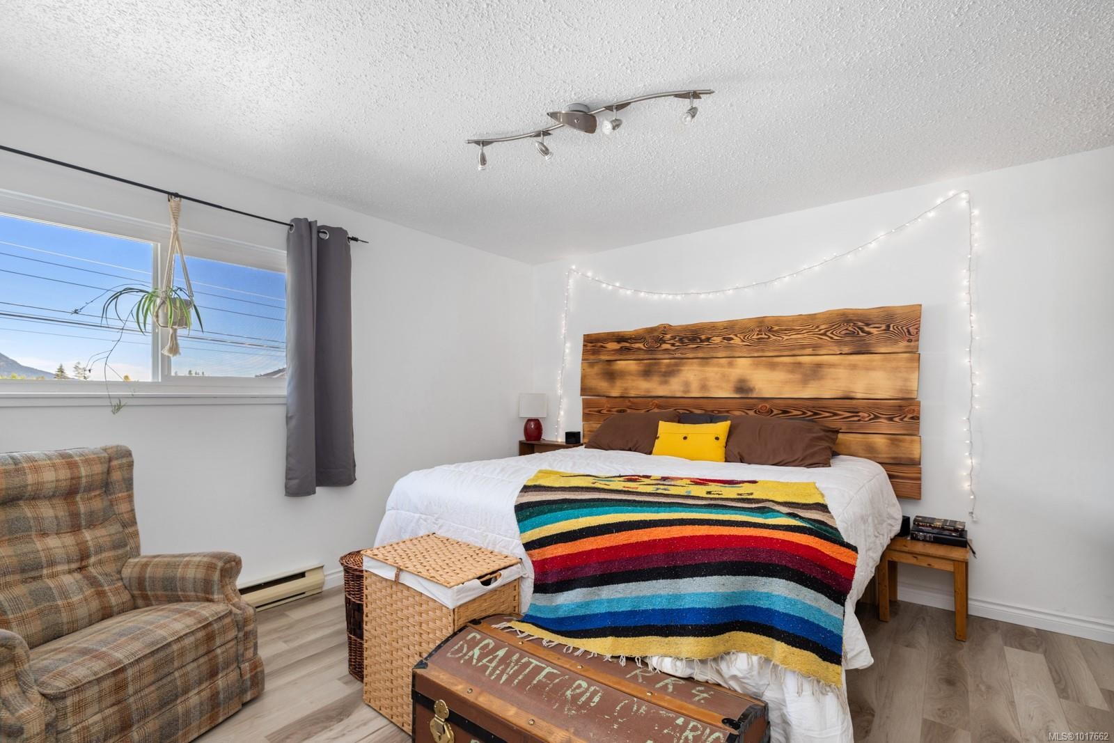 3350 Limerick Rd, Duncan, BC - Indoor Photo Showing Bedroom