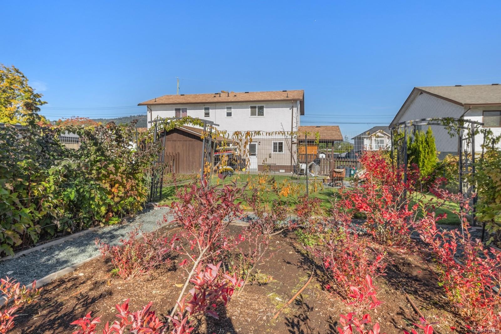 3350 Limerick Rd, Duncan, BC - Outdoor