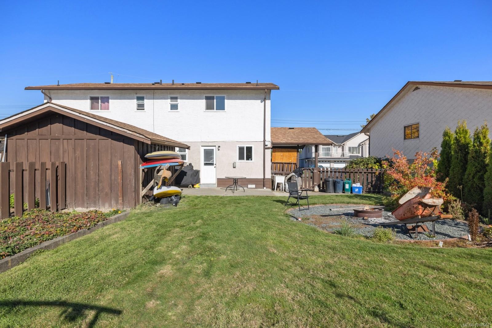 3350 Limerick Rd, Duncan, BC - Outdoor With Exterior