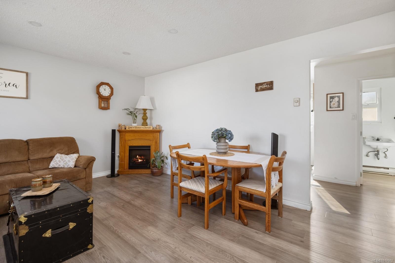 3350 Limerick Rd, Duncan, BC - Indoor