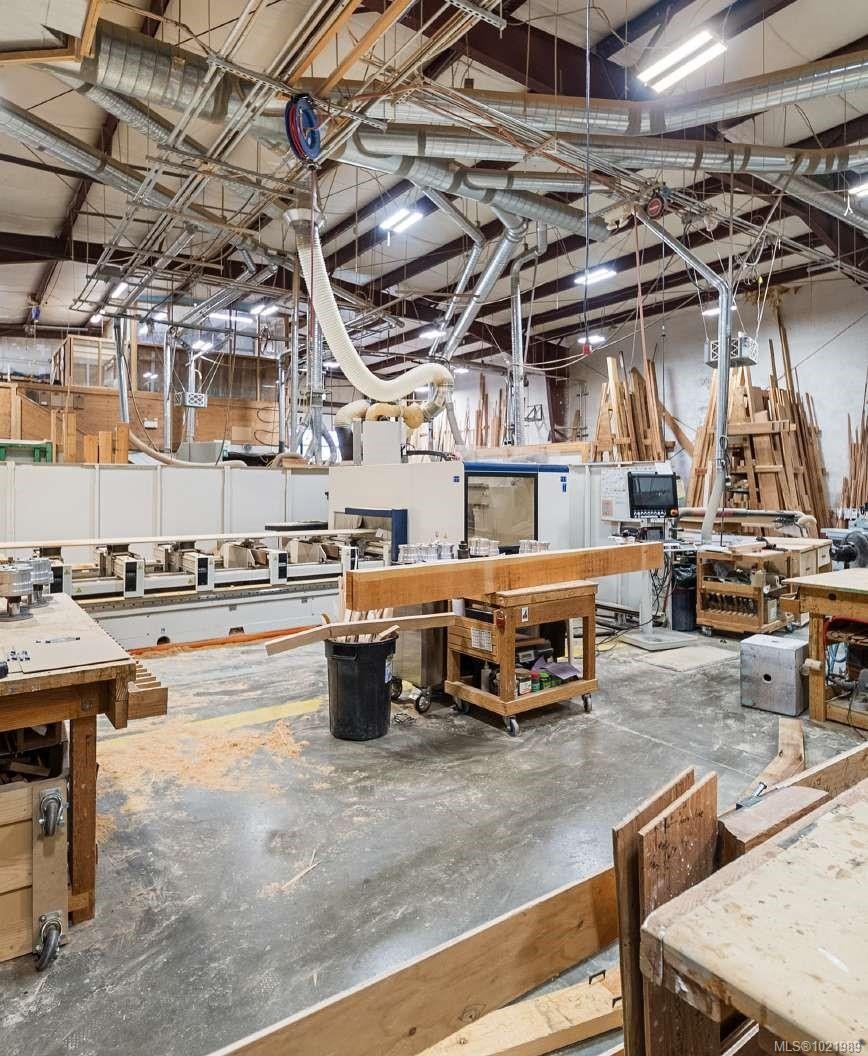 6701 Oldfield Rd, Central Saanich, BC