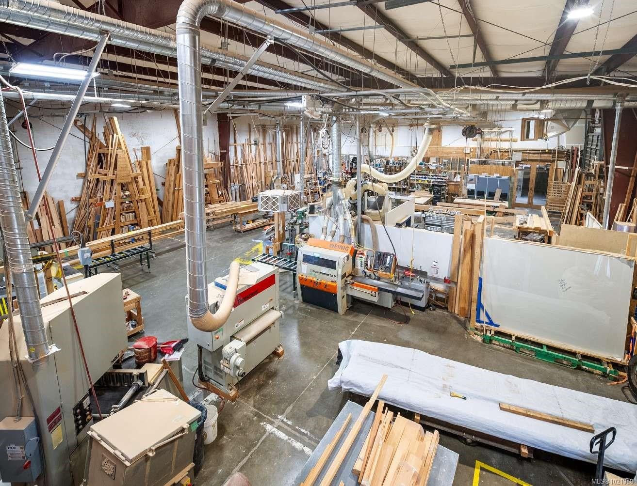 6701 Oldfield Rd, Central Saanich, BC