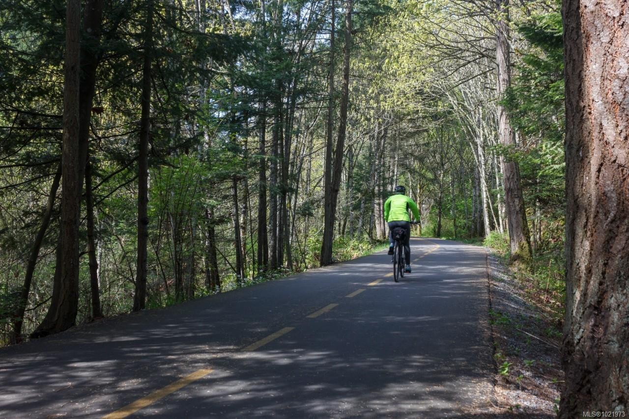 5 Erskine Lane, View Royal, BC