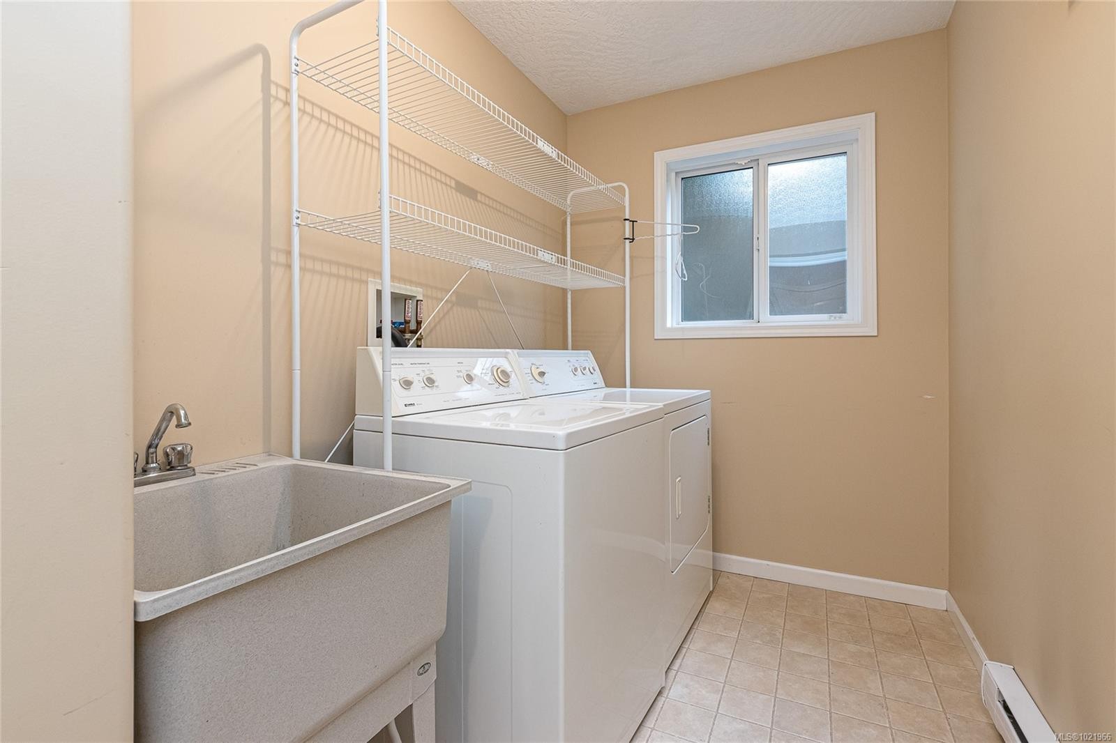 3546 Sun Estate, Langford, BC