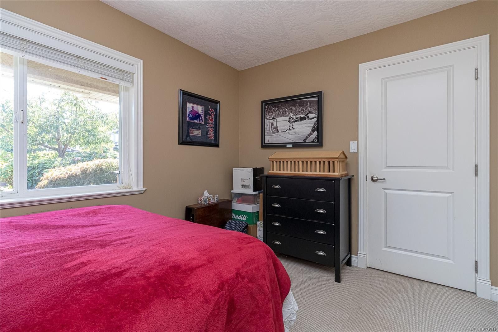 1204 Knockan Pl, Saanich, BC