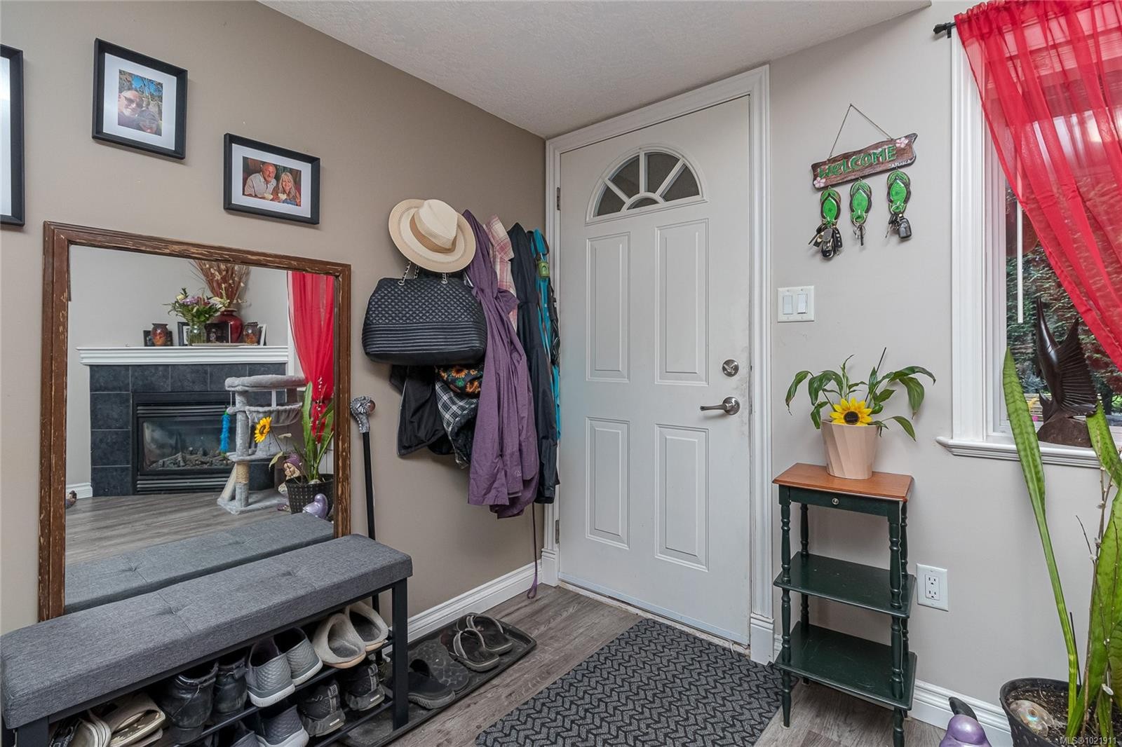 1204 Knockan Pl, Saanich, BC