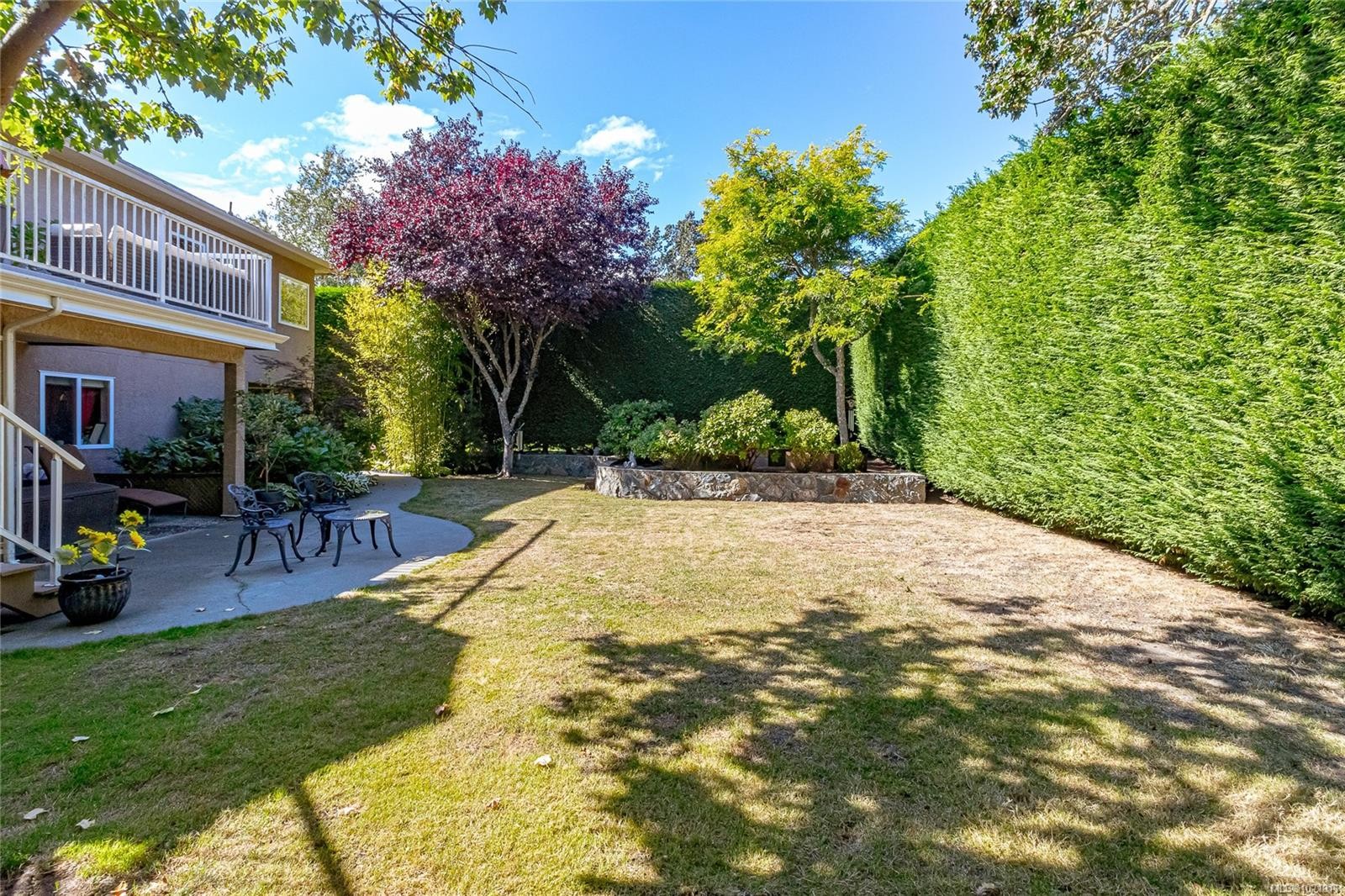 1204 Knockan Pl, Saanich, BC