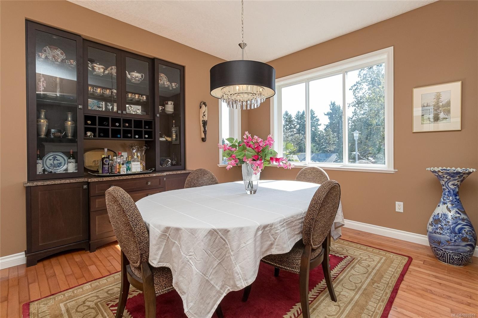 1204 Knockan Pl, Saanich, BC