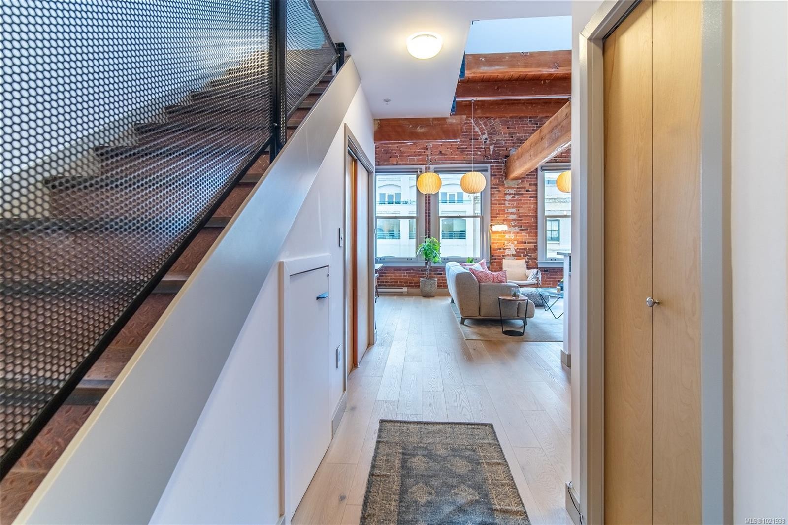 317-599 Pandora Ave, Victoria, BC - Indoor Photo Showing Other Room