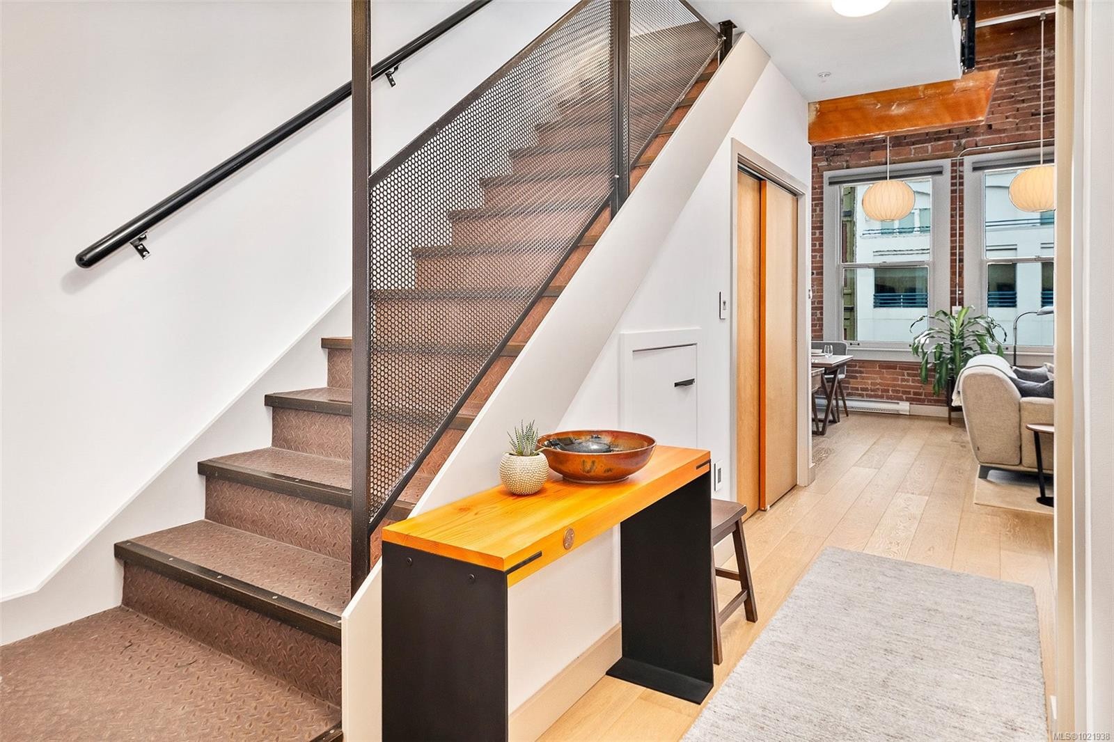 317-599 Pandora Ave, Victoria, BC - Indoor Photo Showing Other Room