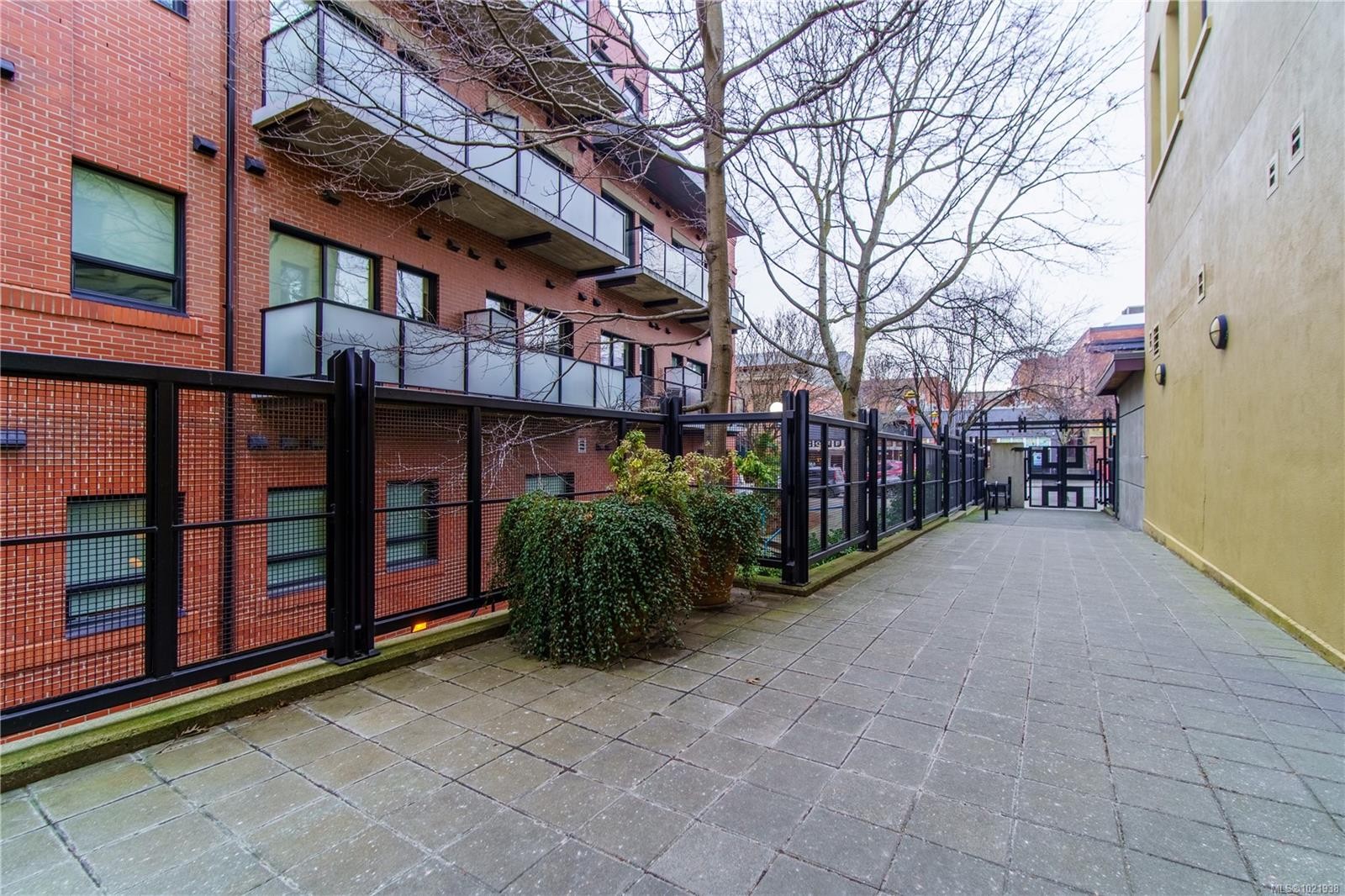 317-599 Pandora Ave, Victoria, BC - Outdoor With Exterior