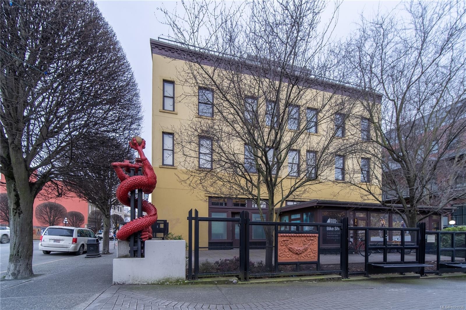 317-599 Pandora Ave, Victoria, BC - Outdoor