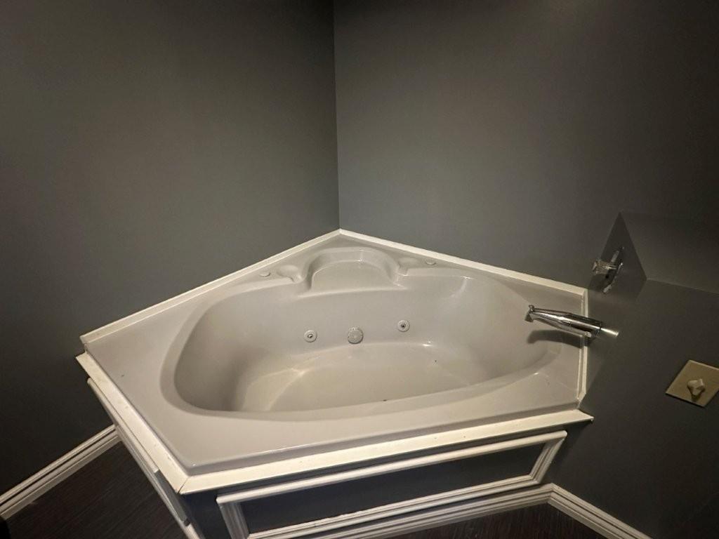 2637 Ridgeway Street E, Thunder Bay, ON - Indoor Photo Showing Bathroom