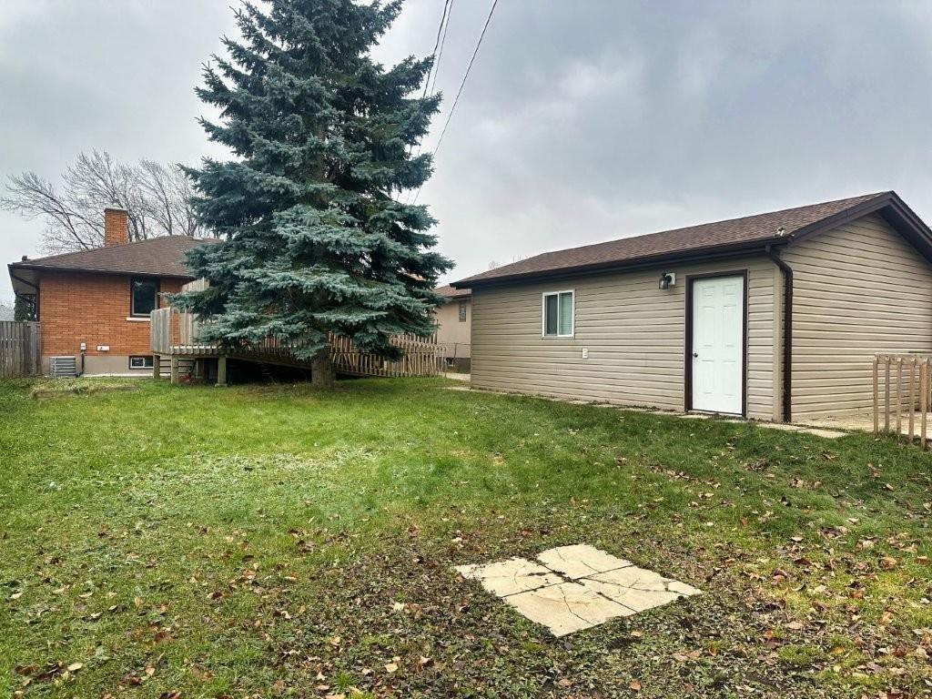 2637 Ridgeway Street E, Thunder Bay, ON - Outdoor With Exterior